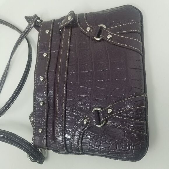 Purple Unbranded CROSSBODY BAG. NICE TEXTURE. NEW CONDITION. - Picture 2 of 13